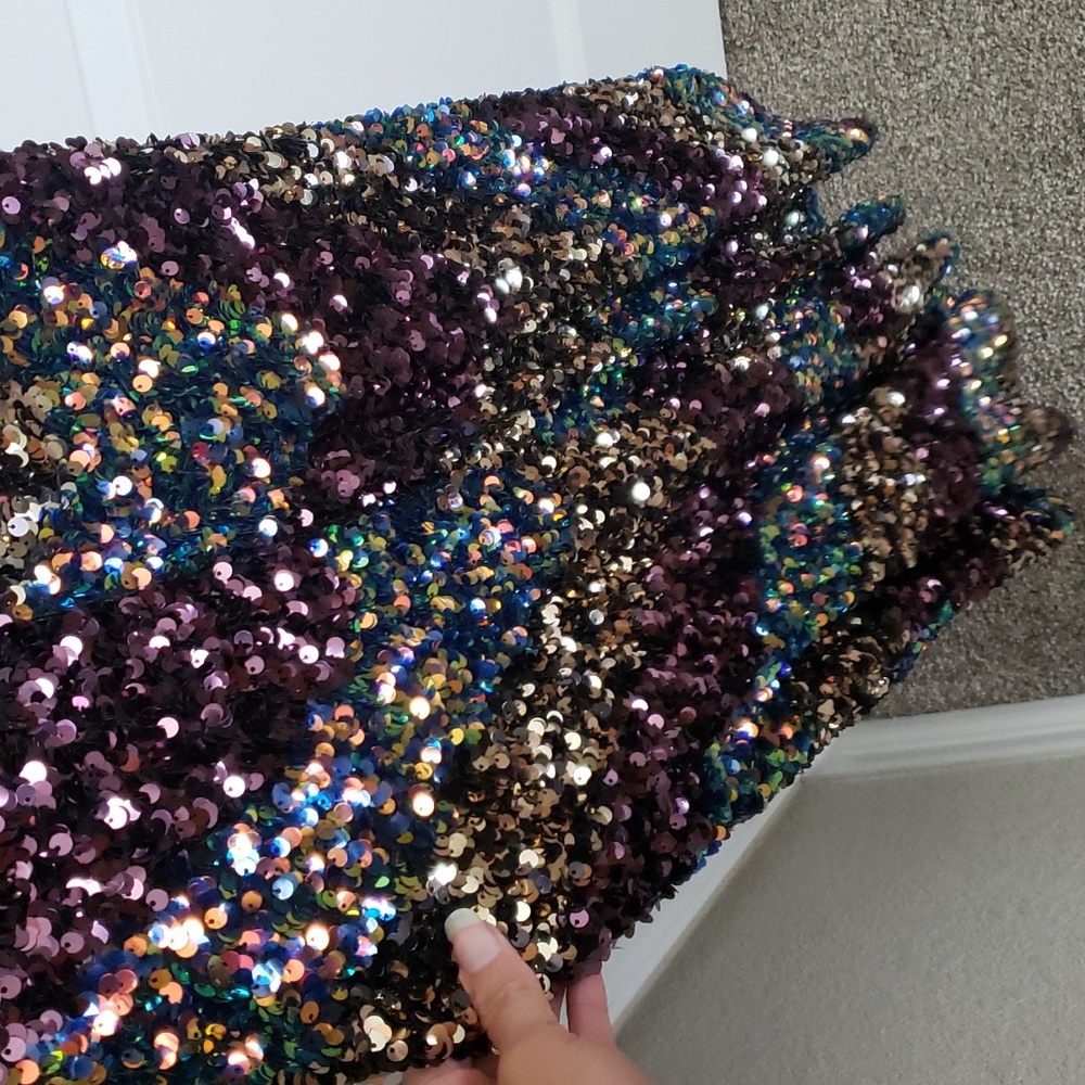 Betsy & Adam Sequin Gown, Size 6. Worn Once - image 8